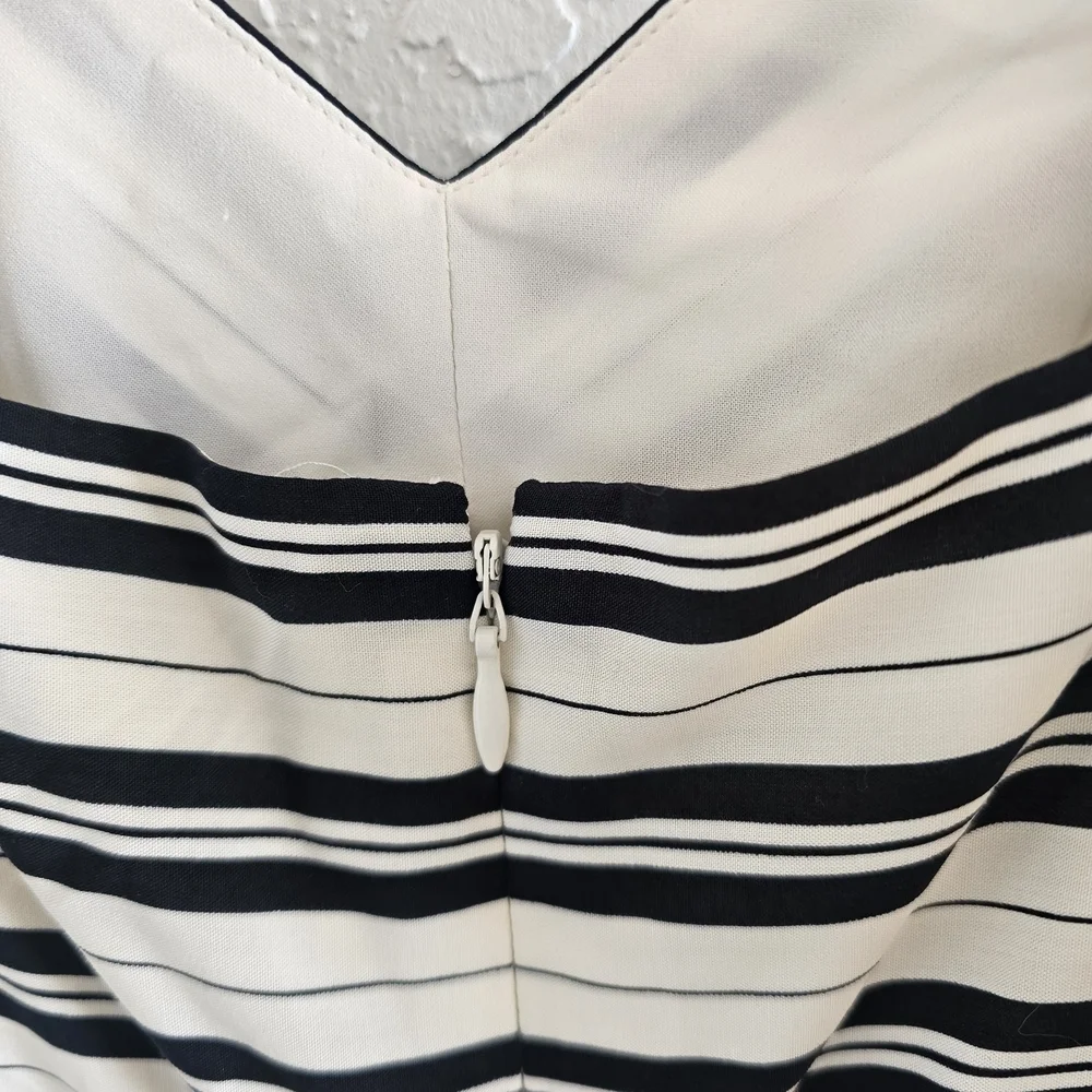 Club Monaco Black and White Striped Jumpsuit Size 10 and Size 6 - Picture 15 of 16